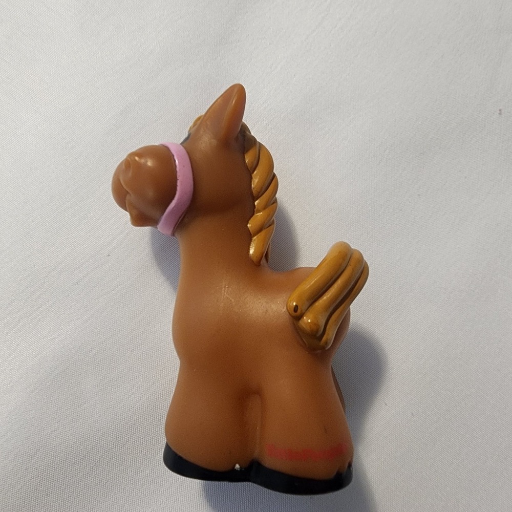 Fisher Price Little People Horse Pony Colt Baby Pink Farm Trailer Barn Heart Toy